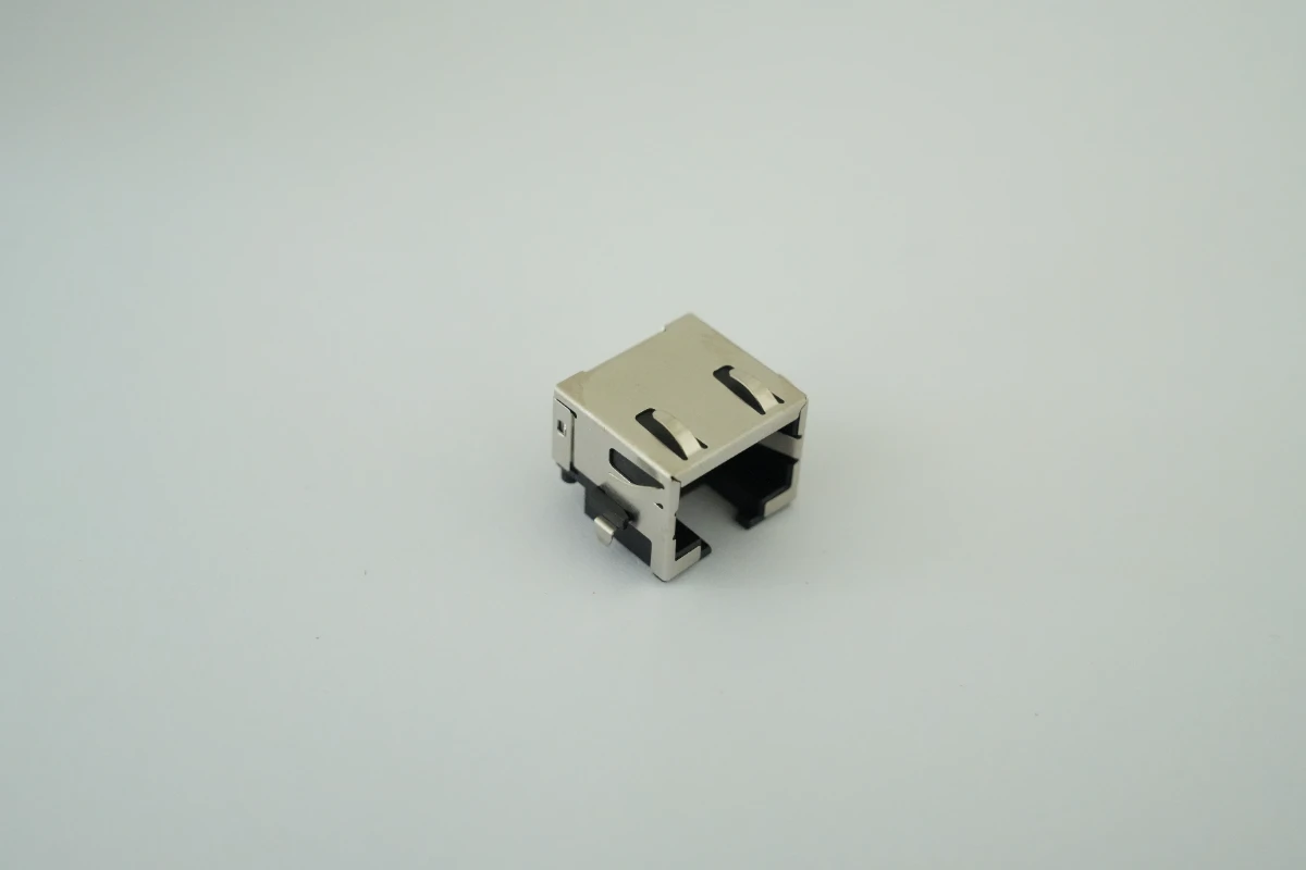 沉板式RJ连接器 2