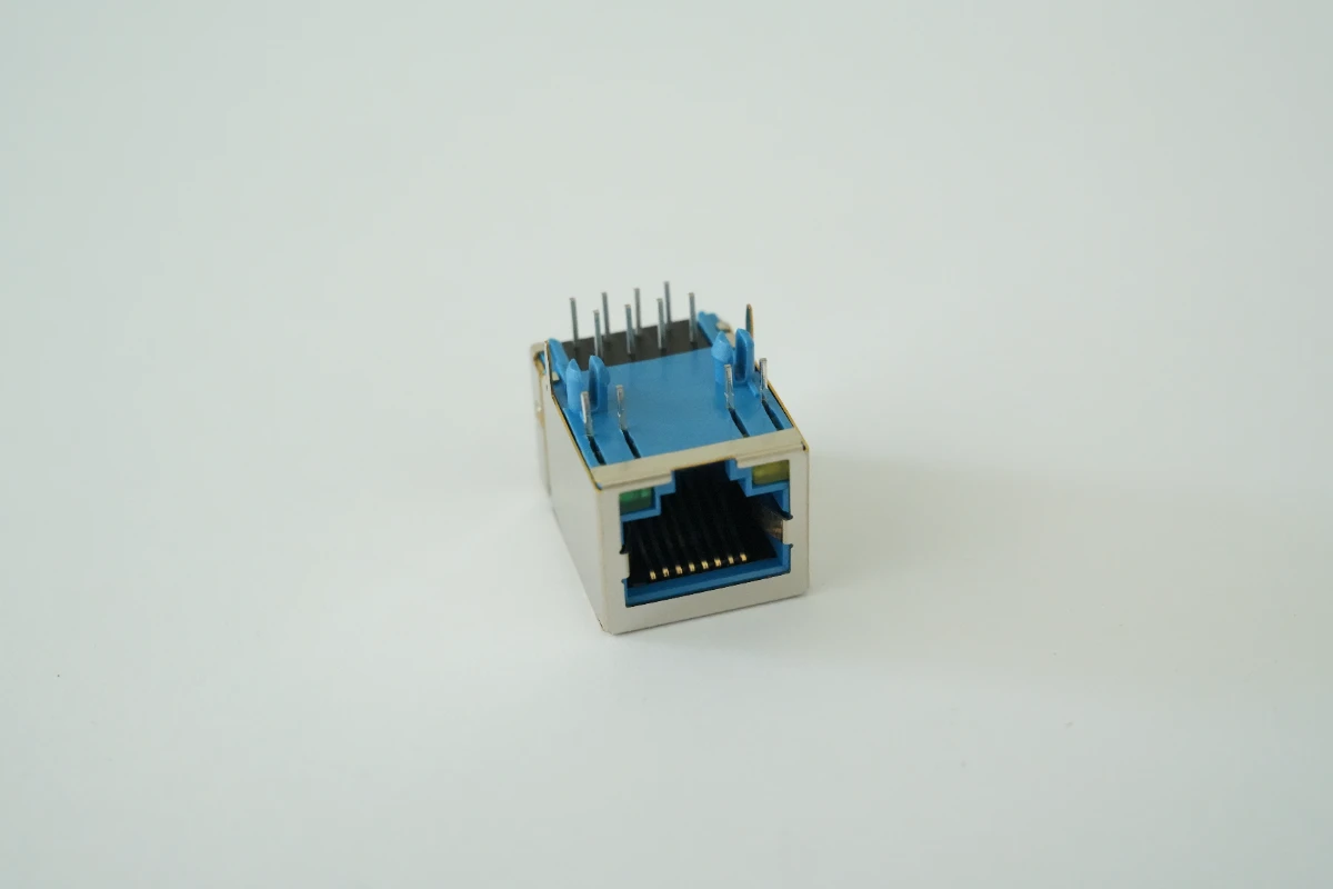 RJ45 带灯网络接口母座 2
