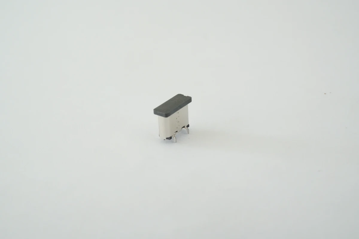 USB Type-C 16Pin 立式SMT防水母座 2