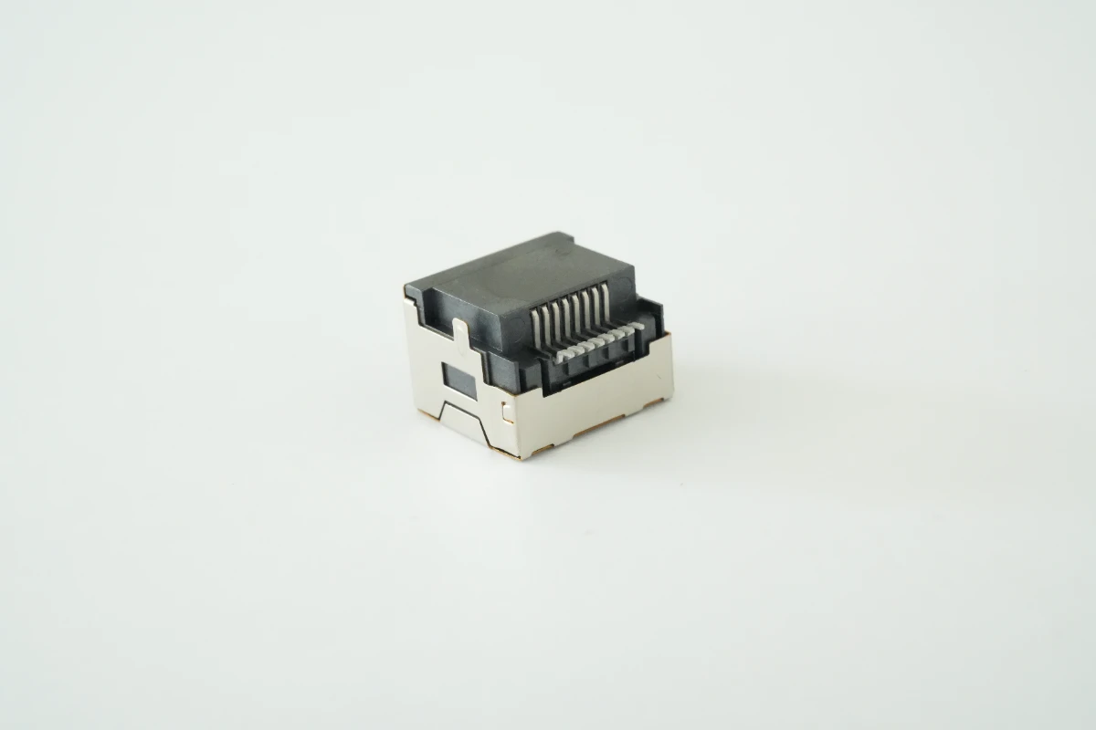 RJ45 8P8C 立式SMT网络接口母座(带屏蔽壳) 3