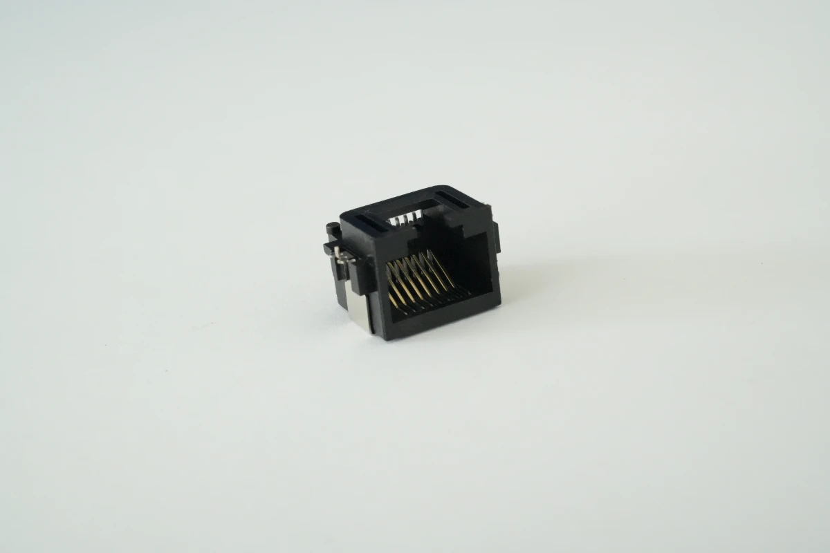 RJ45 8P8C立式SMT网络接口母座 2