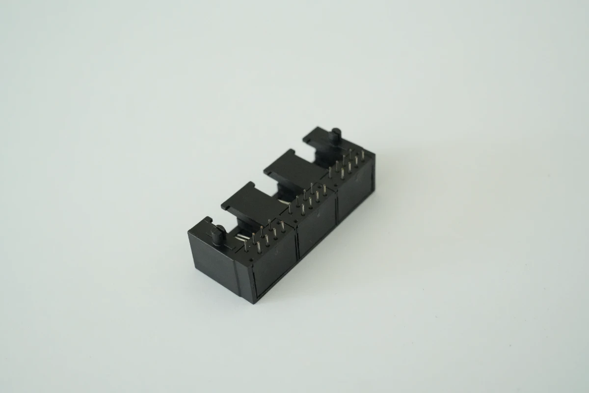 RJ45 1×3口连接器,8P8C,无LED 2