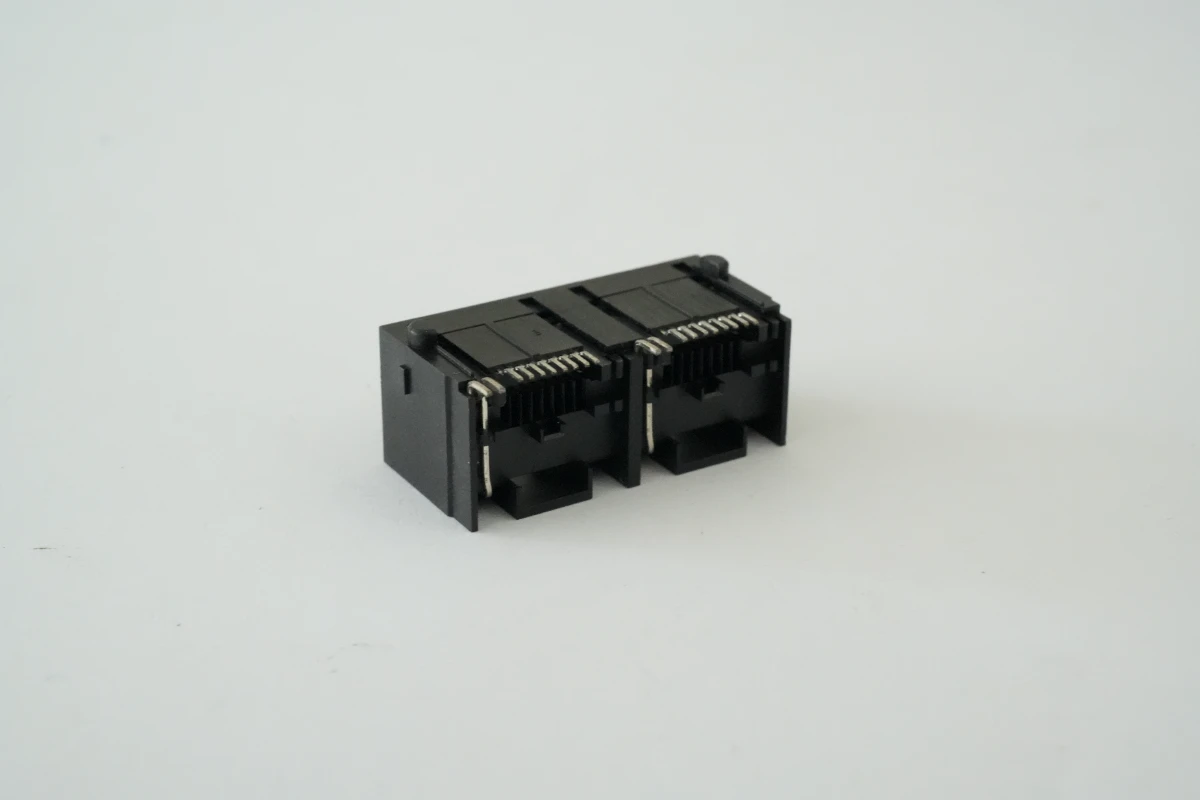 1×2口 8P8C RJ45连接器 3